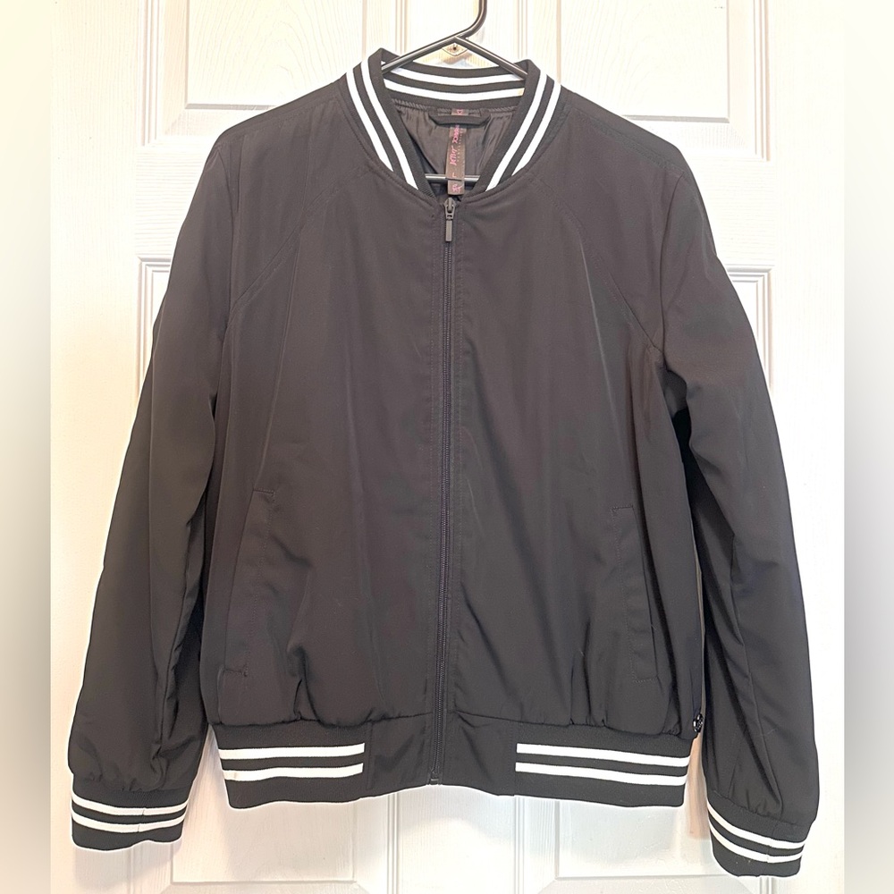 EUC Betsy Johnson Black Bomber Jacket with White Stripes